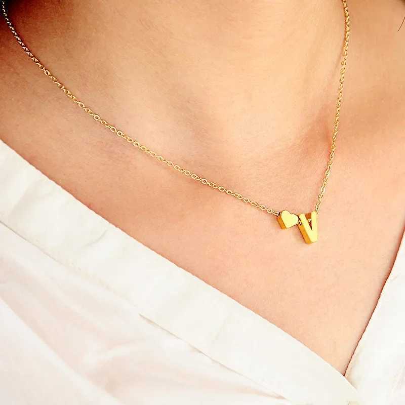 XINYI Fashion Tiny Heart Dainty Initial Necklace Gold Silver Color Letter Name Choker For Women Pendant Jewelry GiftC250407