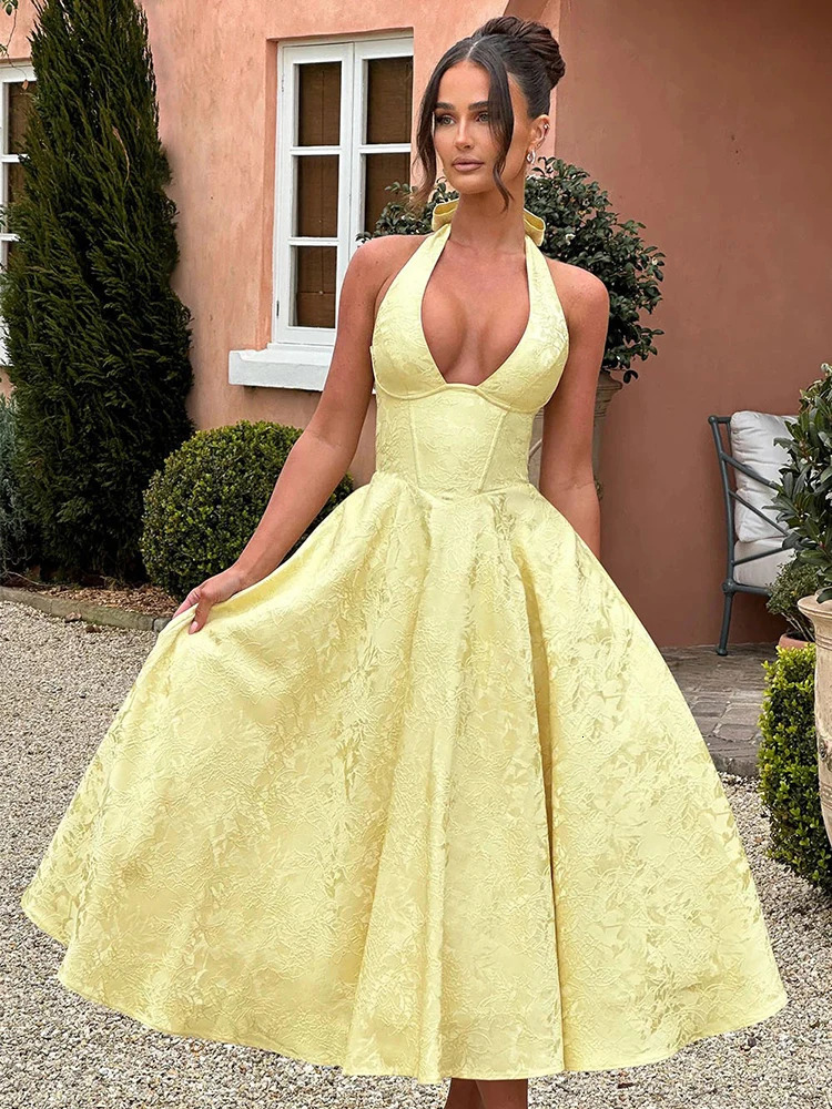 Sexy embroidered deep V-waist dress with elegant ladylike style cross-border sleeveless womens dress Y2K clothing 250408