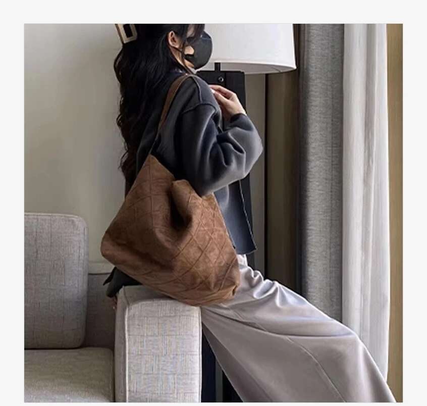 2025 Vintage Fashion High Quality Frosted Suede One Shoulder Women's Bag Casual Simple Versatile Famous Designer Leather Handbag