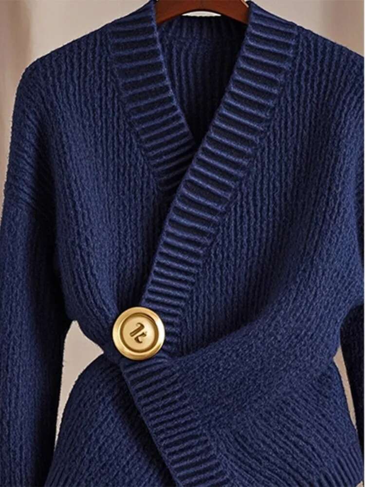 Navy Blue Irregular V-Neck Sweater For Autumn And Winter Women's Clothing 2024 New Collection Cool Style High-End Slim Fit Top
