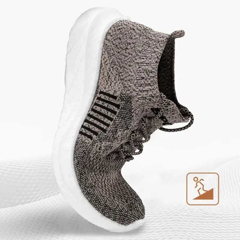 Mens running shoes lightweight and breathable walking shoes anti slip sports shoes fashionable and casual sports shoes W250407