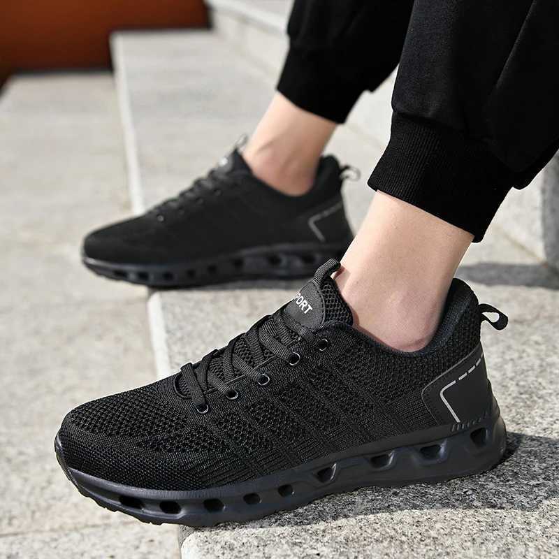 Mens shoes lightweight non-slip soft sole running shoes youth mesh breathable shock absorption sports casual shoesC250410