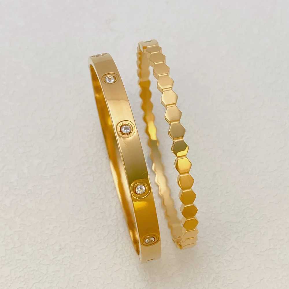 2PCS stainless steel gold bracelet suitable as a gift for women Y250408