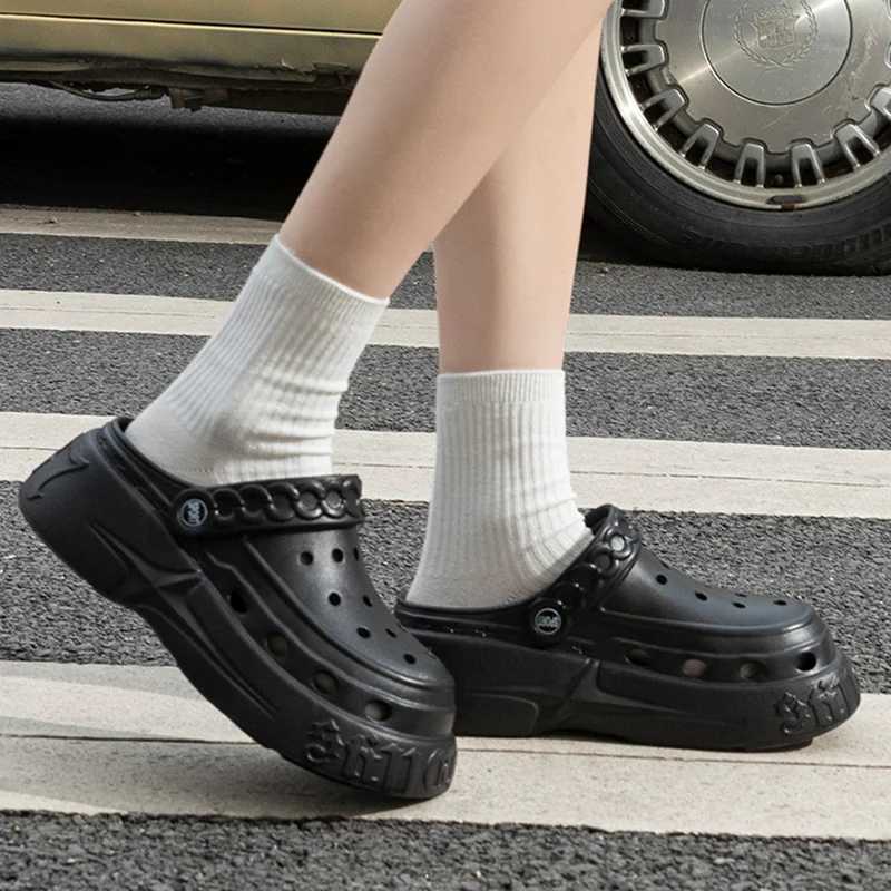 New Thick soled Garden Shoes for Women 2025 Short and Fat Platfomr Summer Sandals for Women Hollow N Smooth Eva Smooth WomenXJ250407