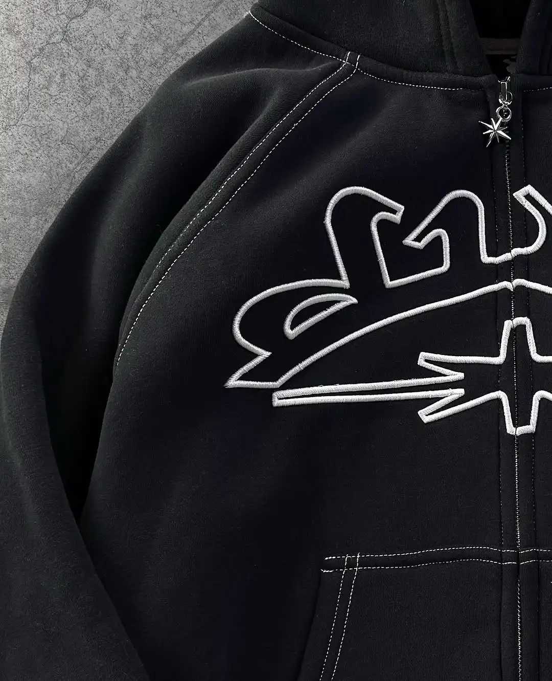2025 New Divin Fashion Series Hoodies Fashion Embroidered Hoodies Harajuku Hip Hop Street Jackets Loose Mens Hooded Sweatshirts W250408