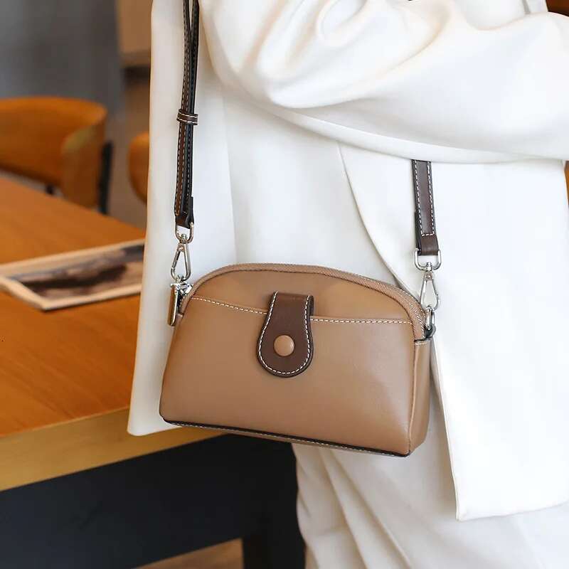 Women Versatile Cowhide Leather Handbag Small Purse Ladies New Fashion Texture Phone Bag Single Shoulder Messenger Casual Bags