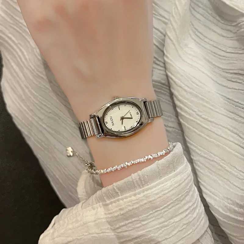 Luxury Womens Watch with Adjustable Stainless Steel Strap Womens Quartz Watch Fashion Gift Watch Direct Shipping Reloj MujerT250408