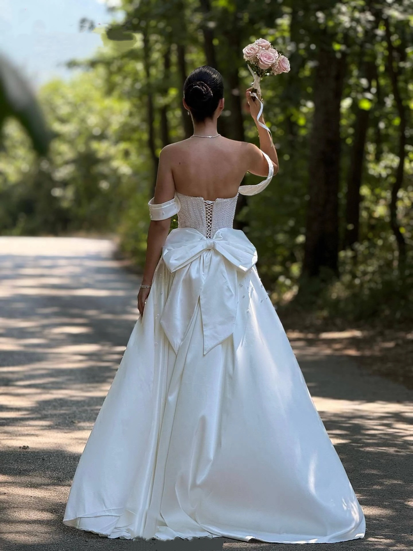 Fashion Pearls Sequins Wedding Dresses Off Shoulder Meramid Bridal Gowns with Overskirts Bow Princess Customized Vestidos De Novia Plus Size