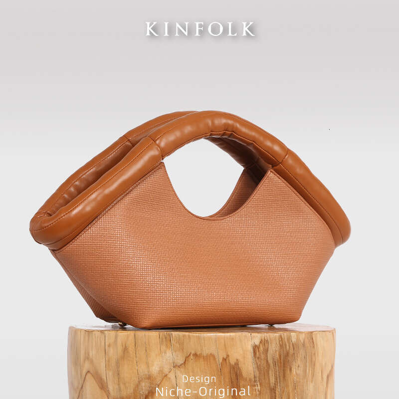 2023 New High End Cotton Filled Handbag With French Unique Design Fan Shaped Vegetable Basket Single Shoulder Crossbody Bag
