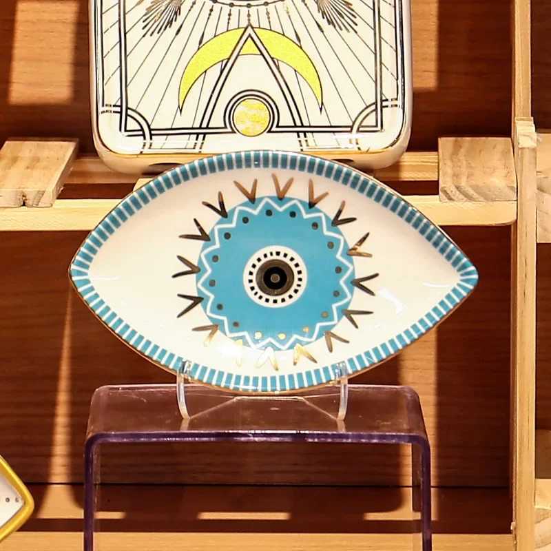 Ceramic Evil Eye Tray Eye shaped Jewelry Storage Disk Kitchen Candy Plate Abstract Eye Statue Digital Living Room Decoration Gift X250408
