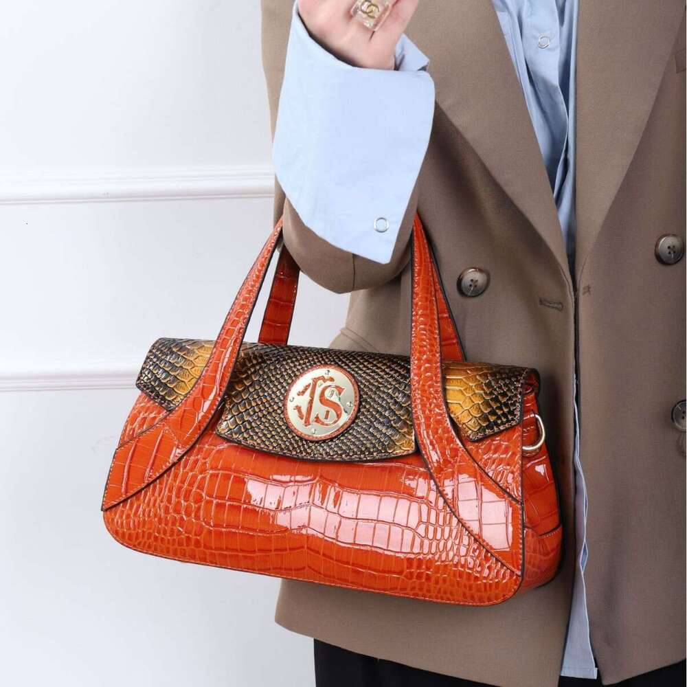 Siweiya's New Patent Leather Glossy Women's Bag With Large Capacity, Light Luxury, Straight Handbag, Snake Pattern