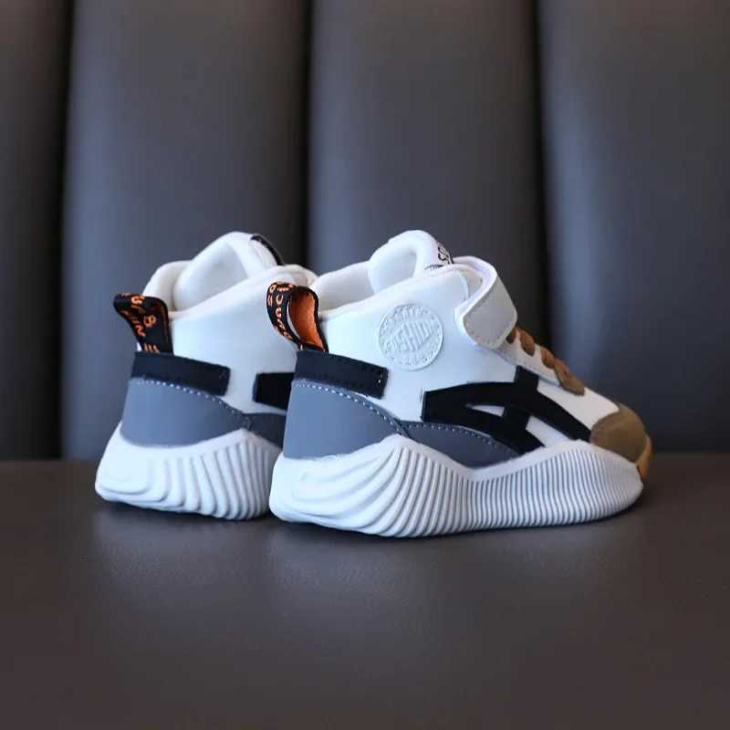 Childrens sports shoes running leisure breathable shoes spring and autumn baby sports shoes soft and non slip childrens sports shoes basketball shoes 