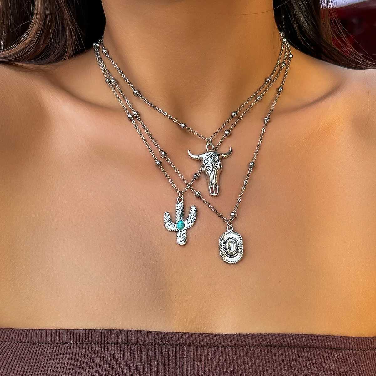 3Pcs/Set Boho Vintage Bullhead Cactus Pendant Necklaces for Women Ethnic Style Multilayer Thin Chain Summer Beach Neck JewelryC250407
