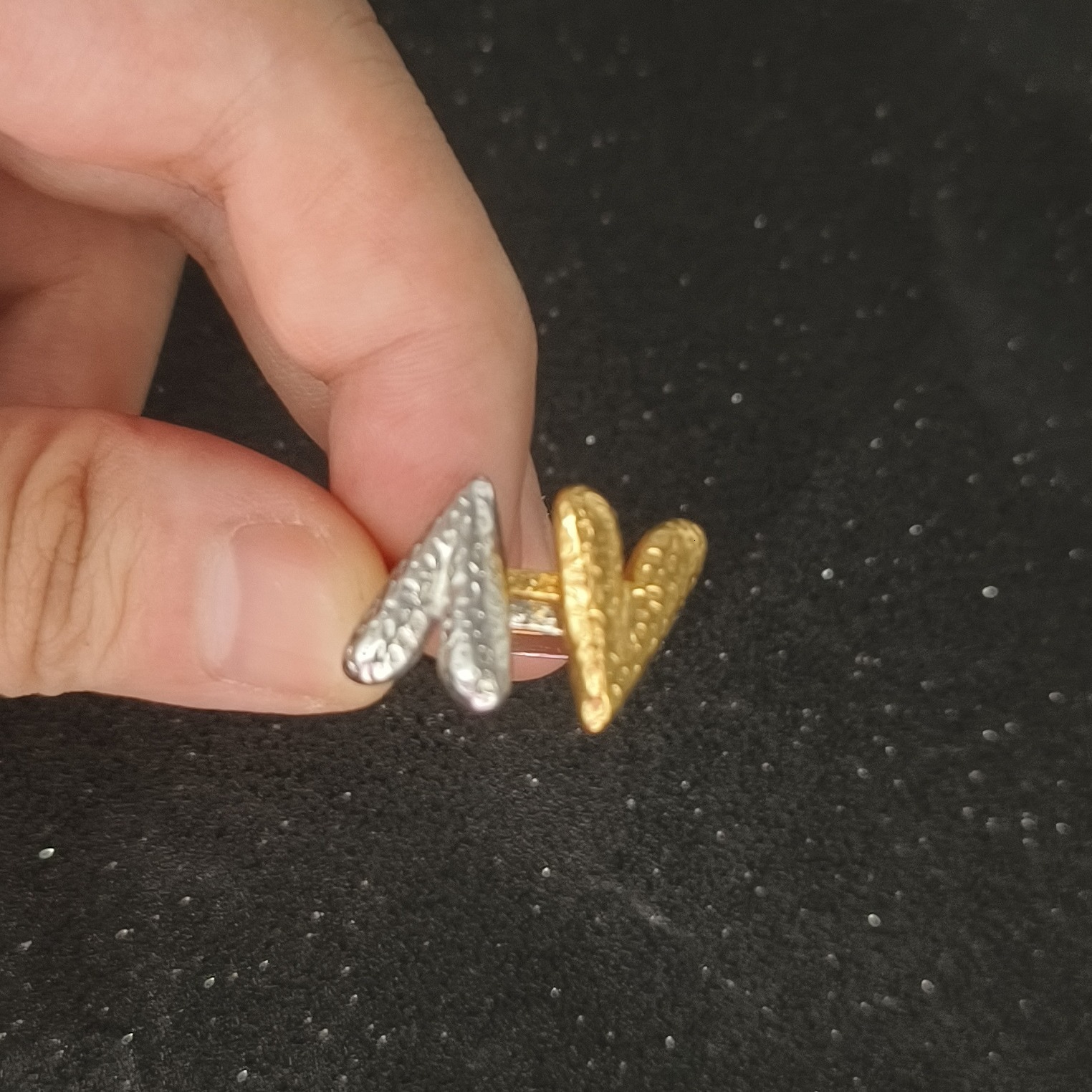 Top Source New Stainless Steel Texture Love end High grade Wrinkled Non fading Ring