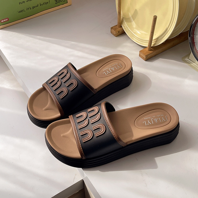 Women 2025 summer new thick bottom letter color outside the home to wear slippers Korean version of all beach flip-flops