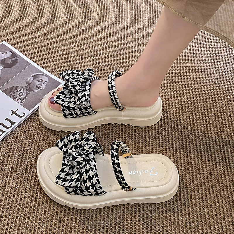 2025 New Summer Sandals Fashion Sandals Casual Women's Shoes Designer Women's Slippers Trendy Slippers1