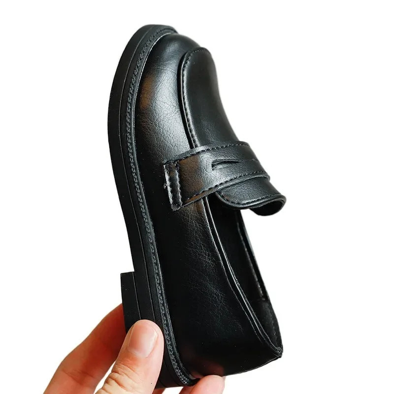 2-8Y Childrens British Leather Shoes Spring Versatile Comfortable Boys Girls Black Single Shoes Retro Soft Leather Shoes 250407