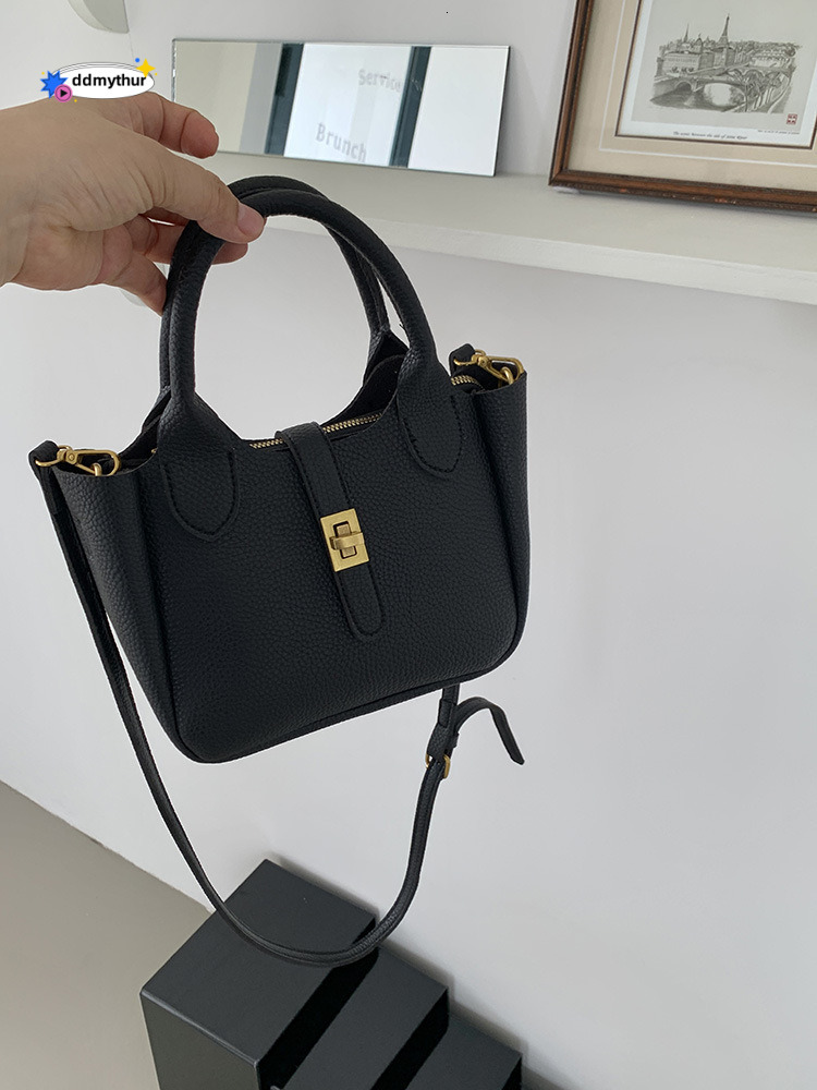 Women's 2025 new crossbody niche high-end handbag, spring fashion bucket bag, women's versatile bag