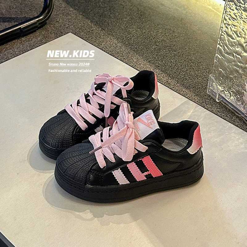 Childrens casual shoes autumn and spring baby soft baby shoes anti slip boys sports shoes girls fashionable shell toe shoes W250407