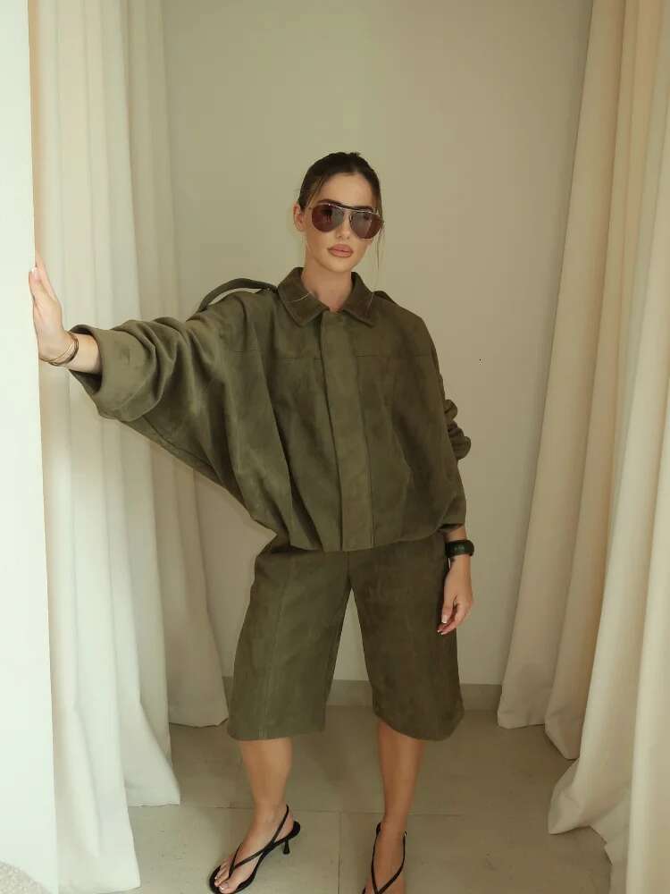 Women Green Suede Short Jacket Fashion Full Sleeve Zipper Lapel Pocket Loose Thick Coat Lady Spring New Casual Commute Outwear