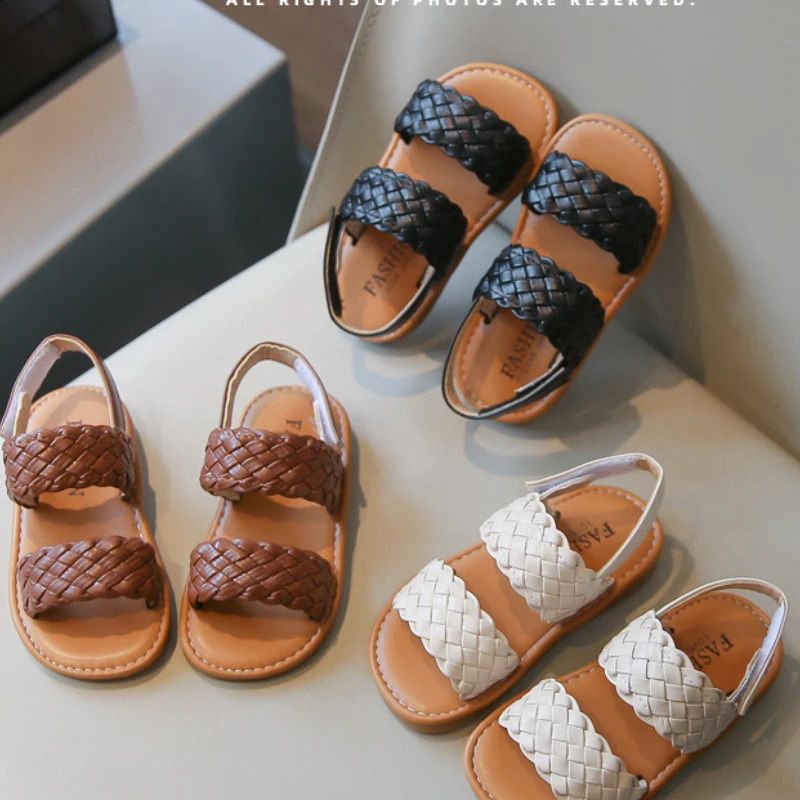 Girls Sandals Toddler 2025 Spring Summer Childrens Open-toed Soft-soled Beach Woven Shoes Baby Fashion Princess Shoes 250408
