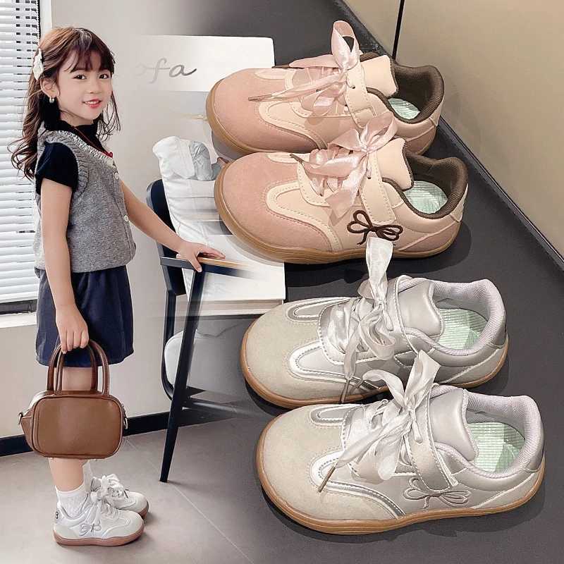 Childrens board shoe model casual girls sports shoes anti slip round toe baby walking shoes cute casual lace childrens shoes W250407