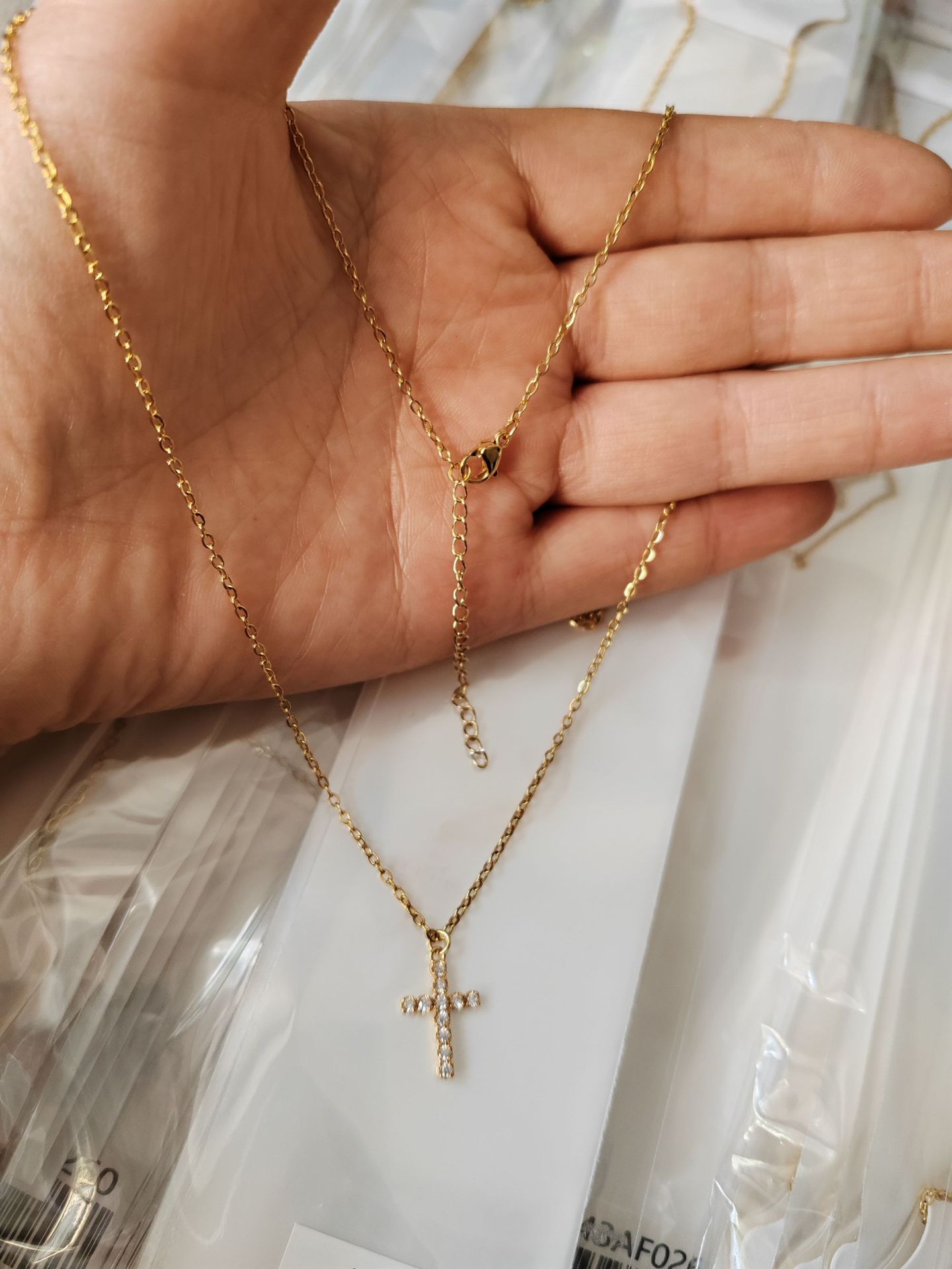 2025 Choucong Cross Pendant Simple Fashion Jewelry 14K Gold Fill Titanium Steel Round Cut 5A Zircon CZ Diamond Gemstones Party Women Clavicle Necklace