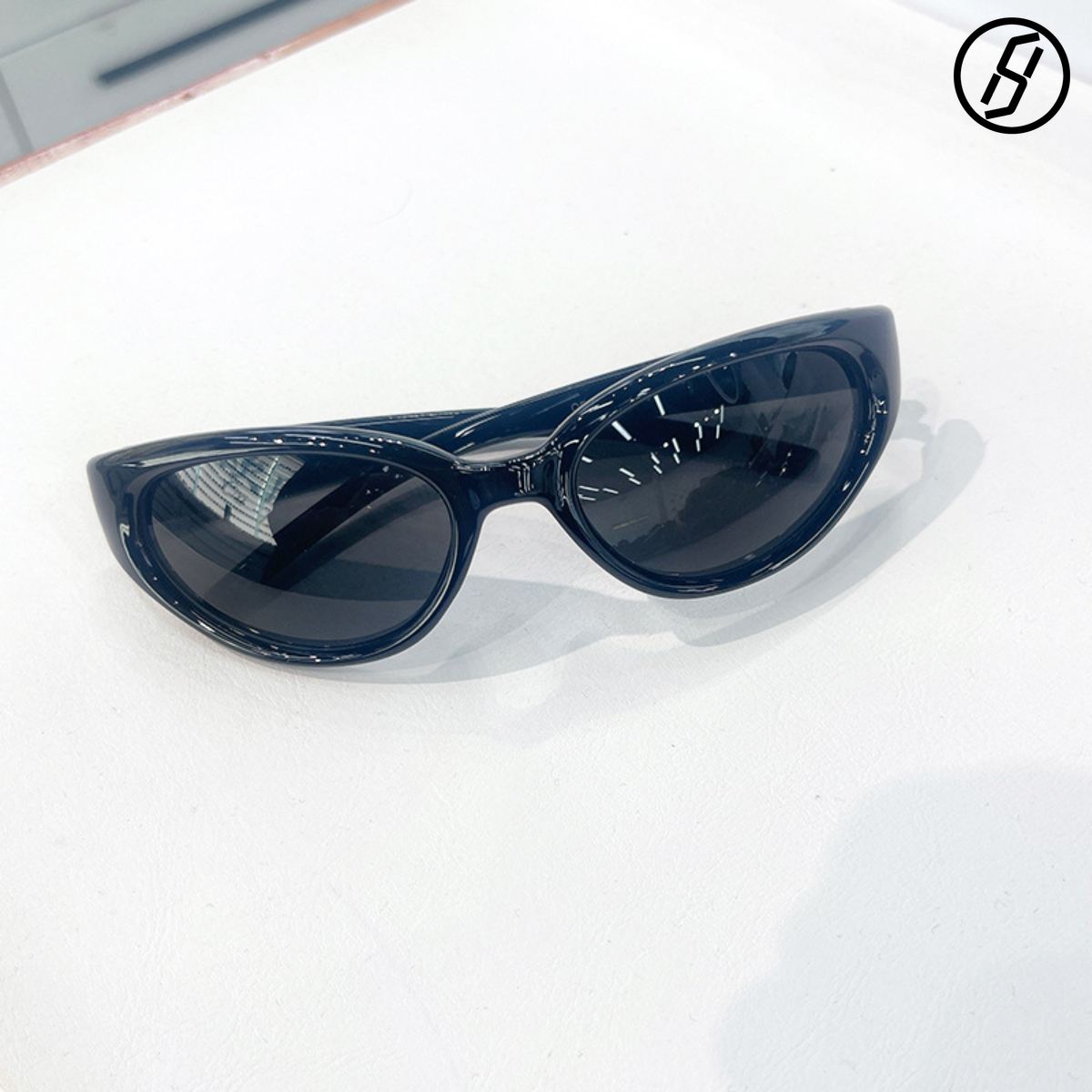 Chic Cat Eye Sunglasses: Retro Y2K Style for Women - Sweet Candy Color Fashion Eyewear Z260306