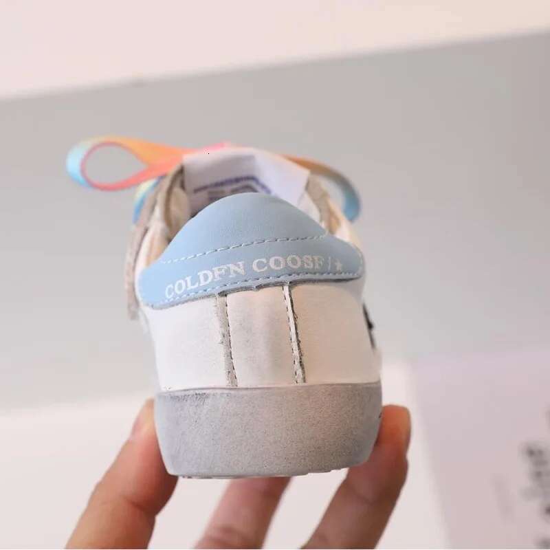 2025 new spring style fashionable and comfortable designer men's and women's non slip casual sports shoes 21-37 trendy casual shoes1