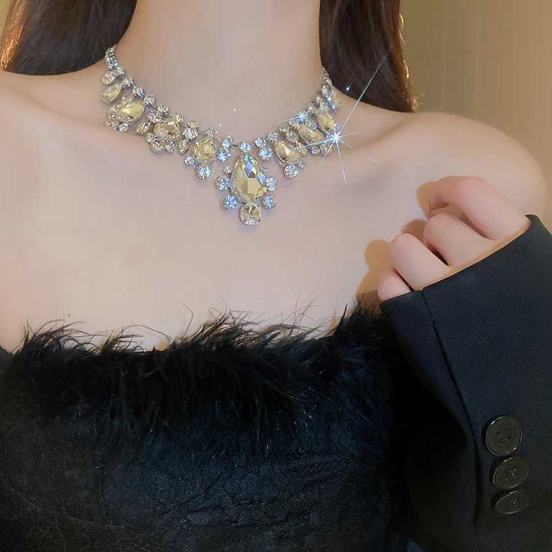 Shiny Rhinestone Crystal Necklace For Women Luxury Party Wedding Necklace Geometric Water Drop Collarbone Necklaces JewelryC250407