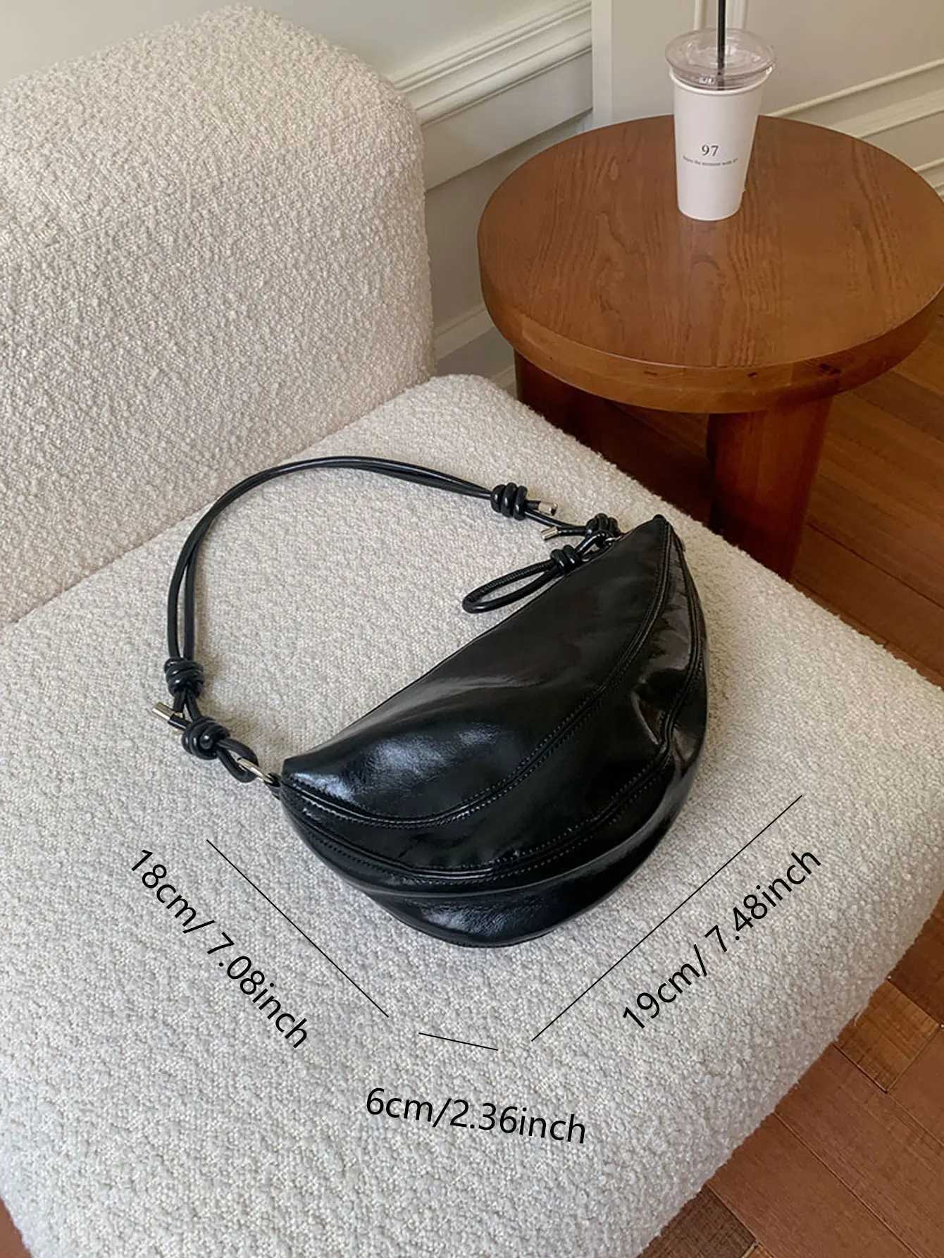 Niche Underarm Bag Womens Summer 2025 New Trend Fashion Saddle Bag Leisure Red Cross Body Bag Z250407