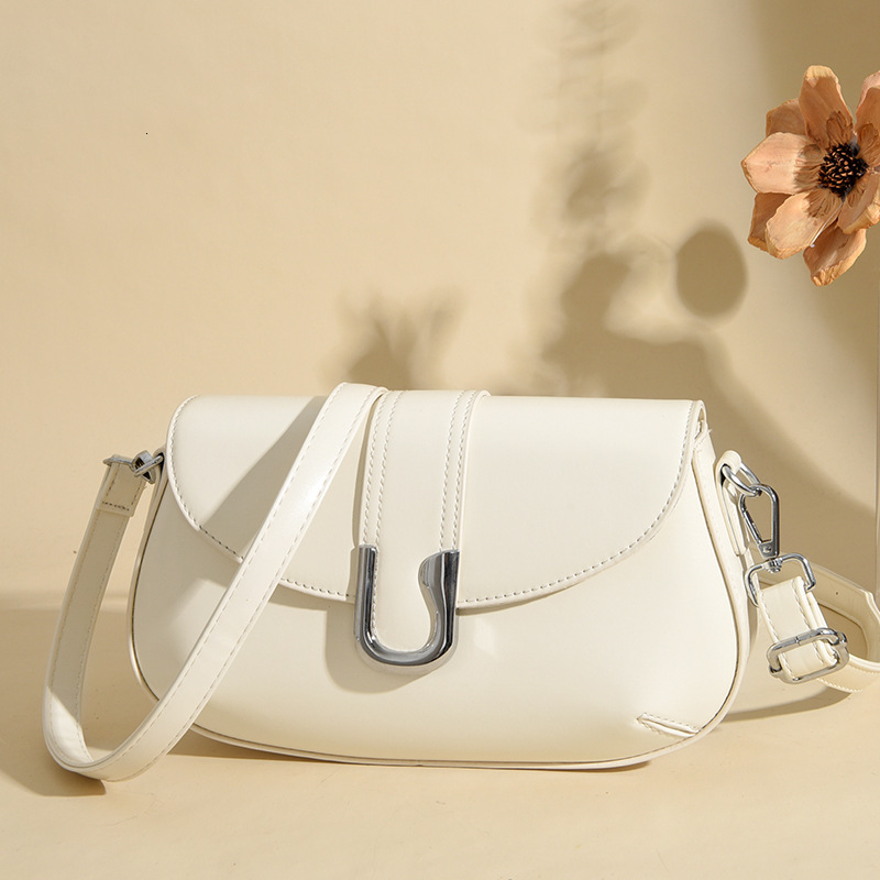 2025S New Model Designer Crossbody High End Stylish Half Circle Saddle Fashionable And Classic Women S Small Shoulder Commuting Shoulder Bag Totebag