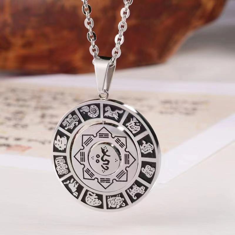 Hot selg Rotating Twee Zodiac Nine Palace Bagua Stainless Steel Buddha Pendant