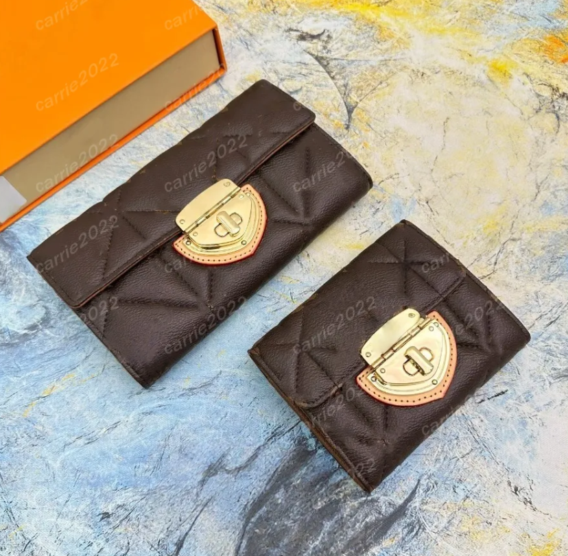 7A 63799 Ladies Fashion Casual short wallet Designer Leather Compact S-lock Short Coin Purse Credit Card Holders Key Pouch Wallet 66556 Black embossed White color new