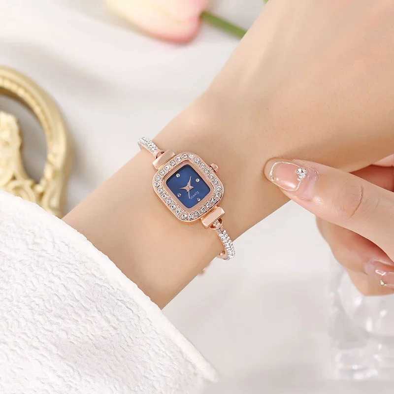 Adjustable Womens Steel Bracelet Watch Quartz Luxury Fashion Small Square Dial Watch Popular Watch Elegant Reloj MujerT250408