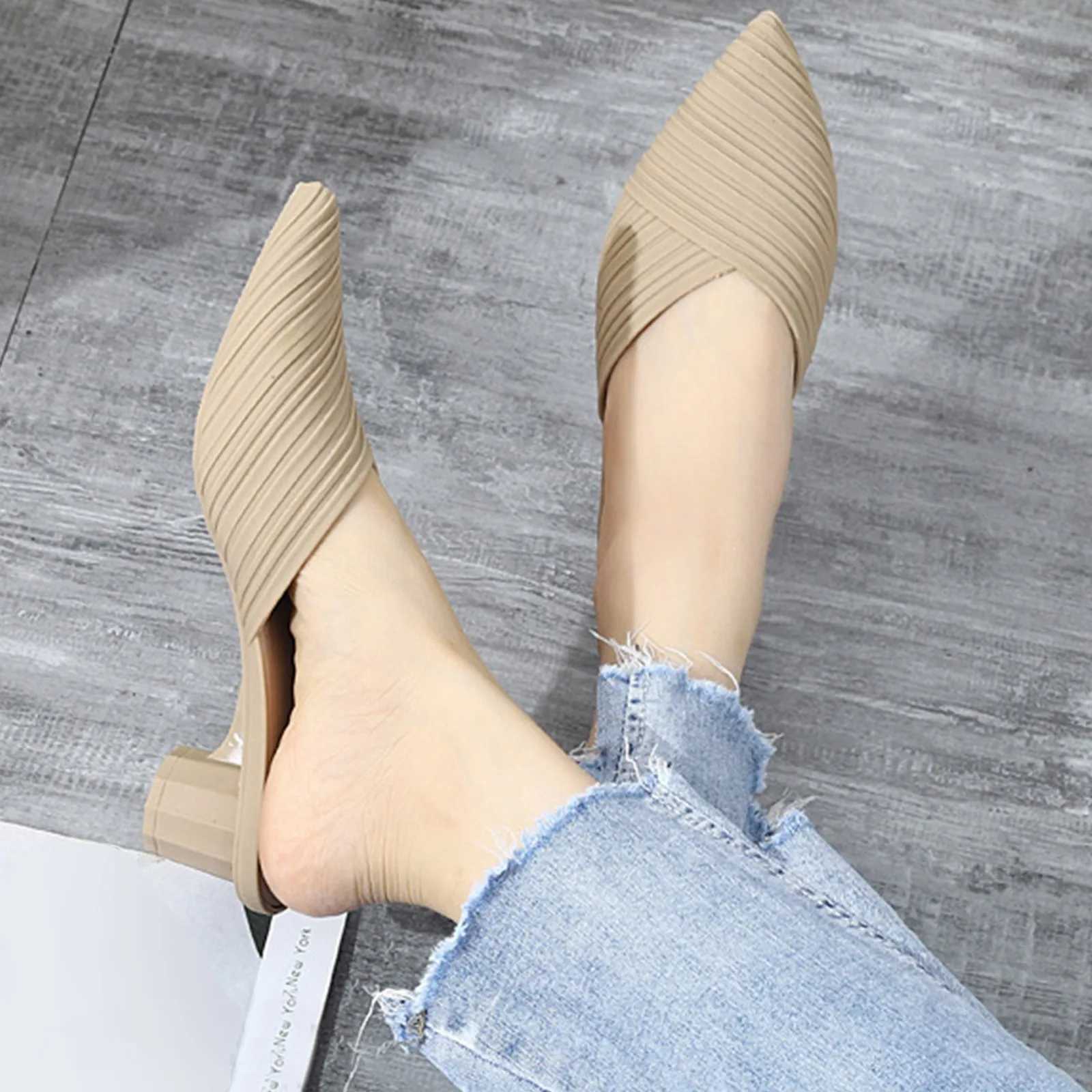 Womens summer pointtoe sandals low heel sandals womens summer casual Fi sandals anti odor and smoothXJ250407