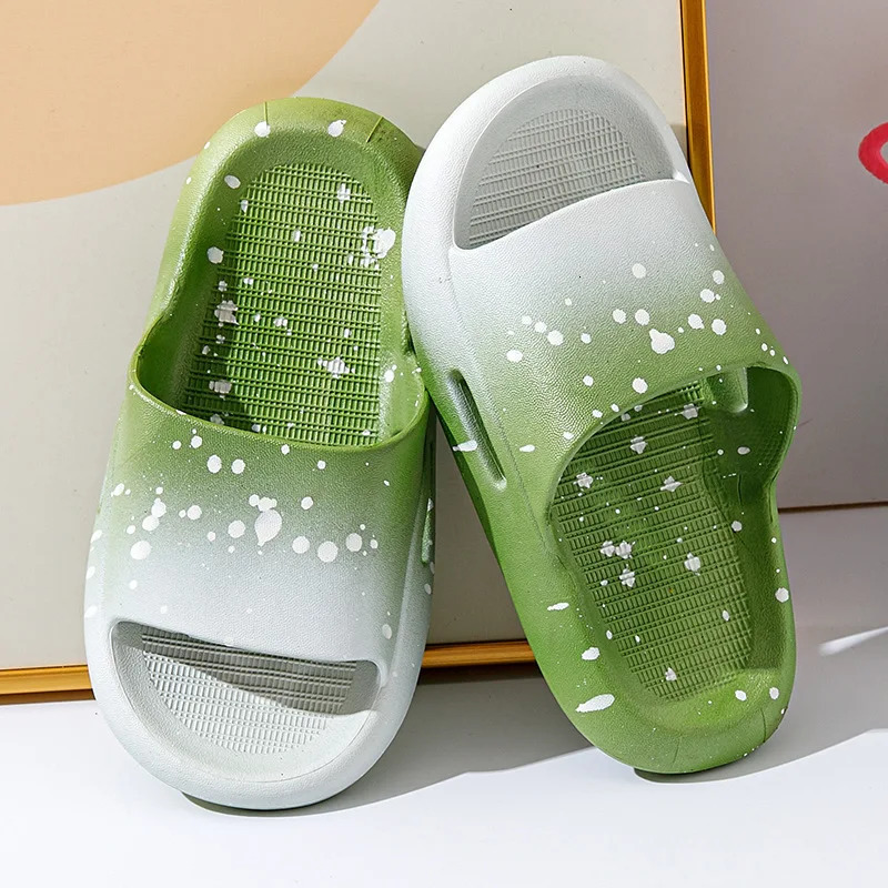 Summer Child Shoes Gradient Color Slippers Boy Girl Sandals Slippers Indoor Shower Anti-slip Slippers Kids Beach Casual Sandals 250408