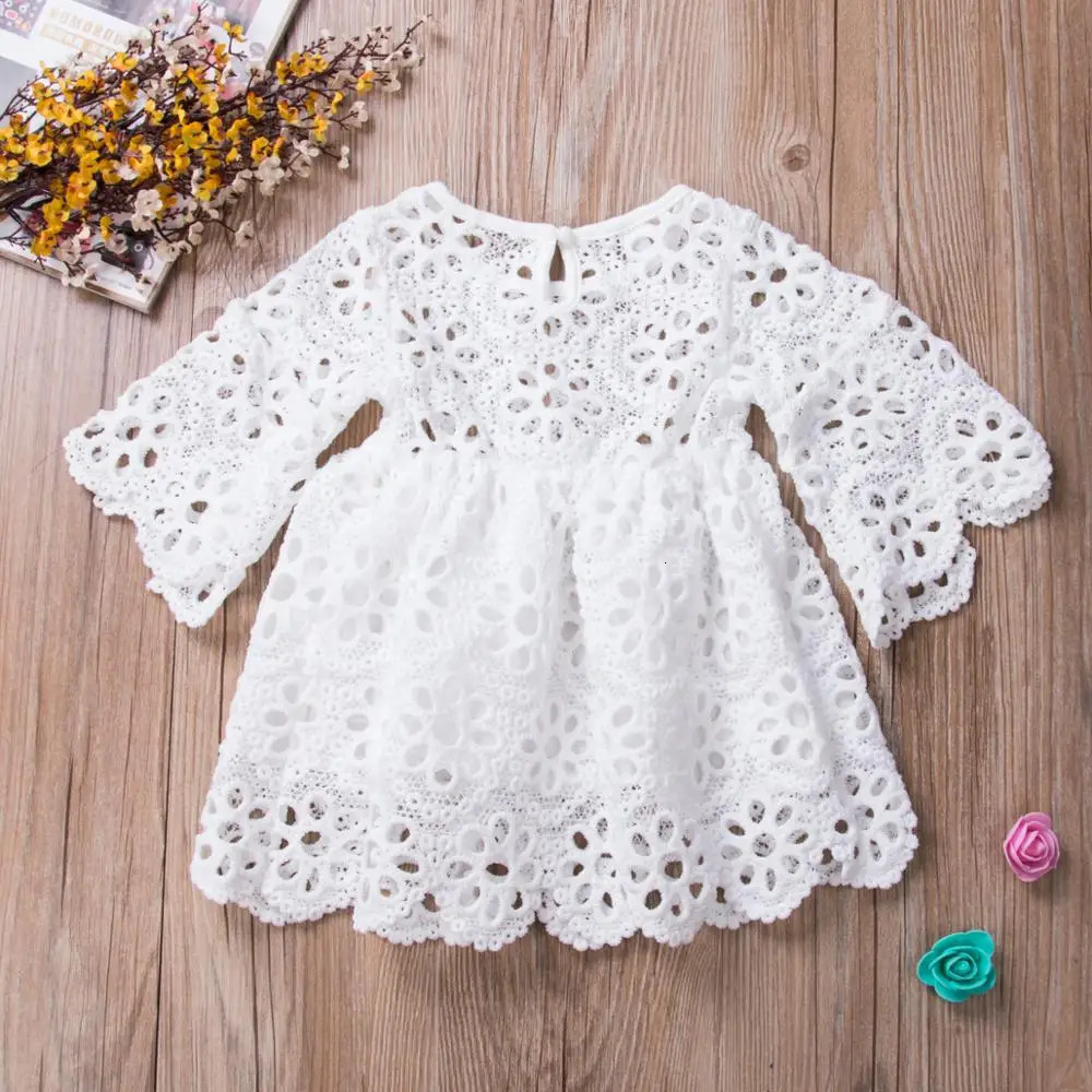 Fashion Family Matching Clothes Mother Daughter Dresses White Hollow Floral Lace Dress Mini Dress Mom Baby Girl Party Clothes 250407