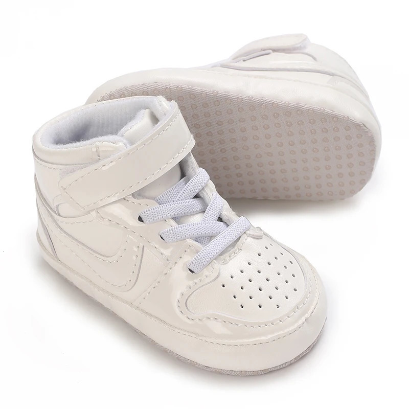 Spring and Autumn Baby Shoes Fashion Classic White PU High Top Sports Shoes Soft Sole Comfortable Casual Walking Shoes 251107