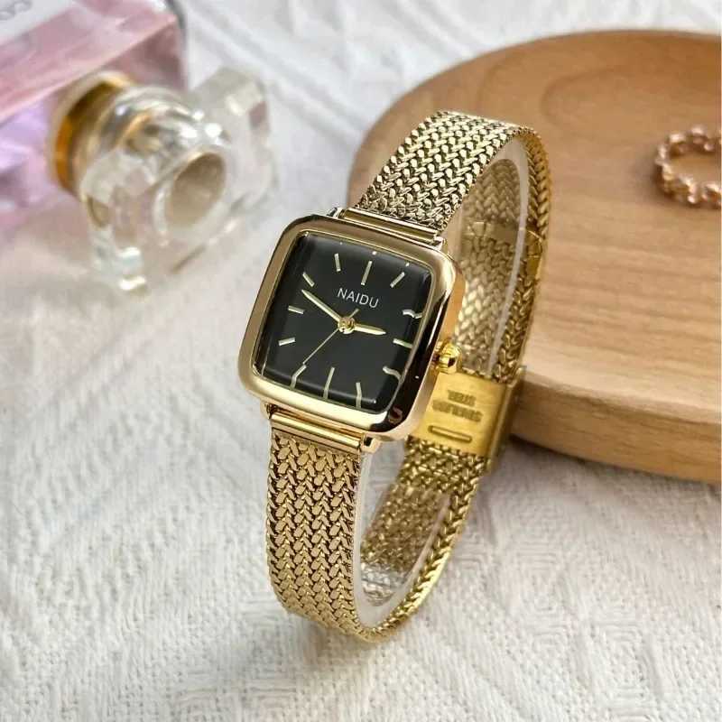 Luxury quartz watch retro womens watch Versatile womens simple small dial watch stainless steel strap watch Reloj MujerT250408