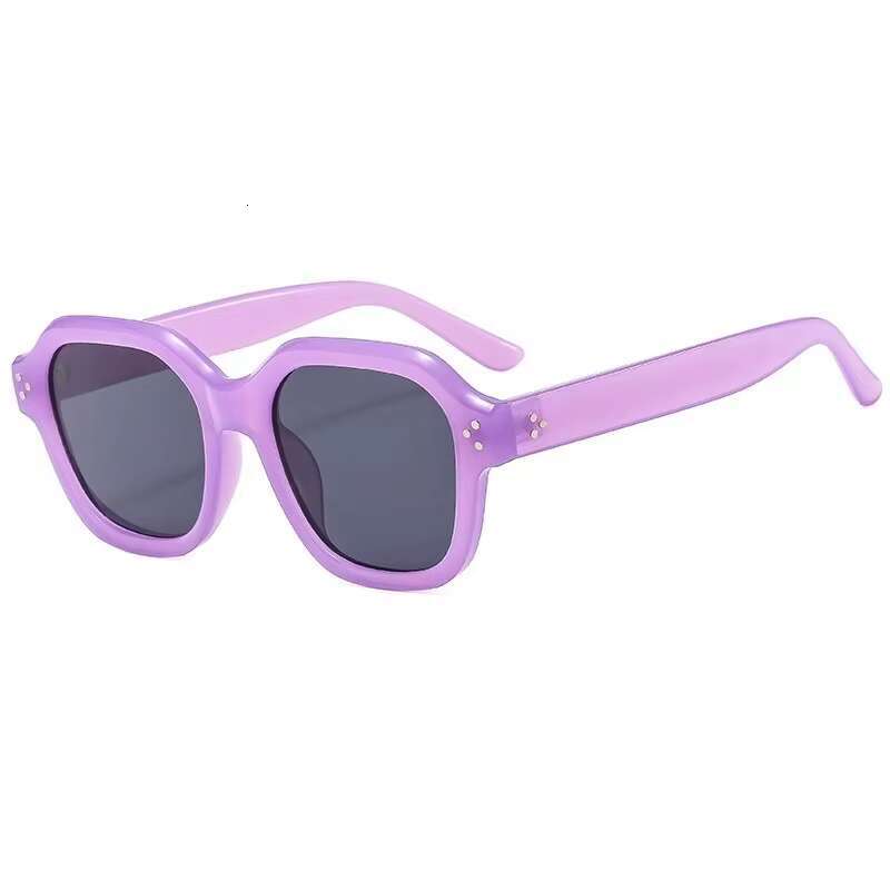 Factory Direct Sales High Quality Trendy Unisex Summer Uv400 Plastic Shades Travel Sunglasses