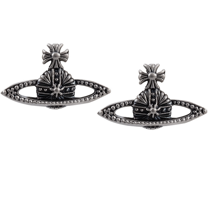 Designer Viviennen West Wood Empress Dowager Nanas Same Ancient Silver Small and Exquisite Carved Earrings Flat Saturn Earrings Simple and Niche Black Style