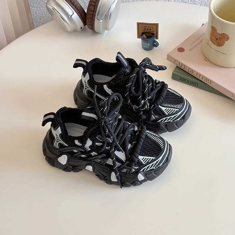 Girls and Childrens Sports Shoes 2025 New Childrens Leather Boots Spring and Autumn Short and Fat Childrens Basketball Shoes Anti slip W250407