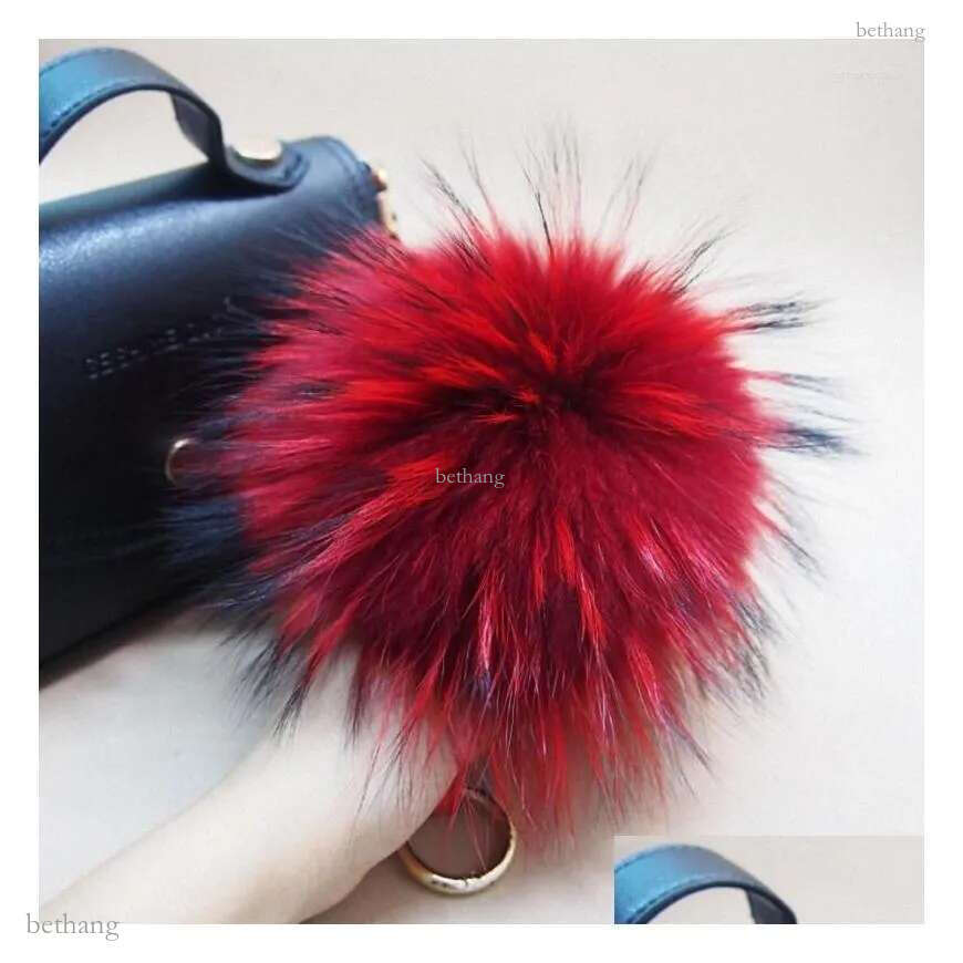 Keychains Lanyards 16Cm Luxury Fluffy Real Raccoon Fur Ball Pompom Plush Size Genuine Keychain Metal Ring Pendant Bag Charm K042Red Dhoia