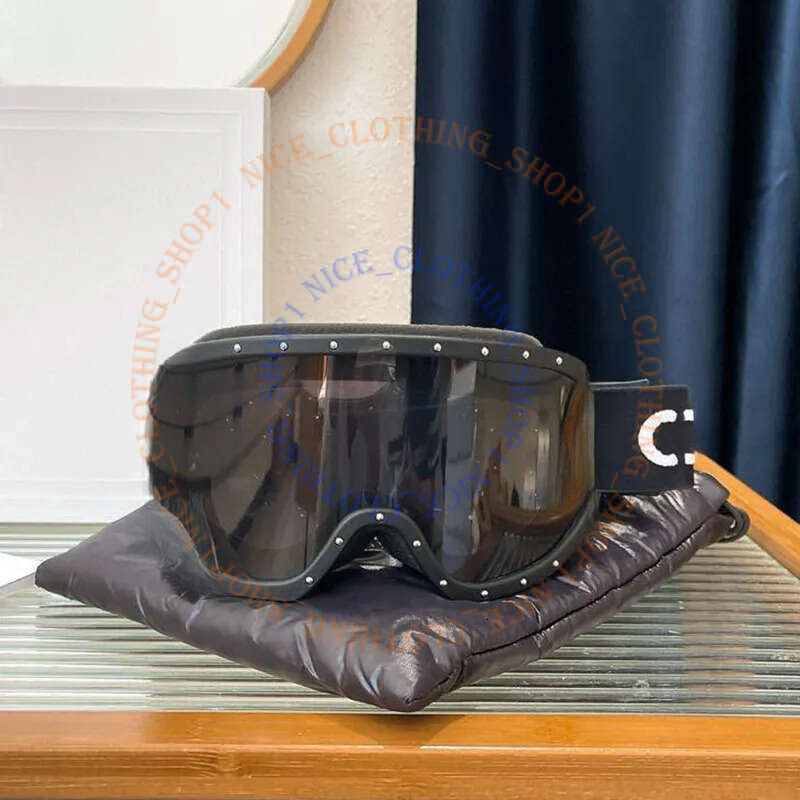 designer Ski Goggles Outdoor Sports Double Layers Windproof Mask Glasses ing Snow Snowboard Moto Cycling Sunglasses fashion Ski Goggles 990