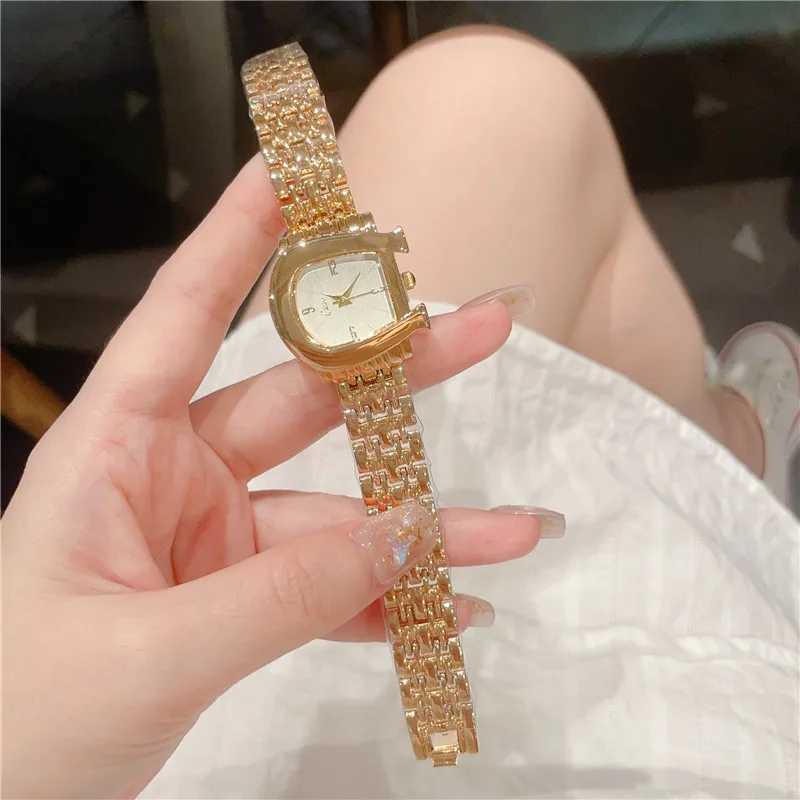 Womens Watch New Fashion Womens Quartz Watch Personalized Green Dial Simple Gold Luxury Womens Watch A255T250408