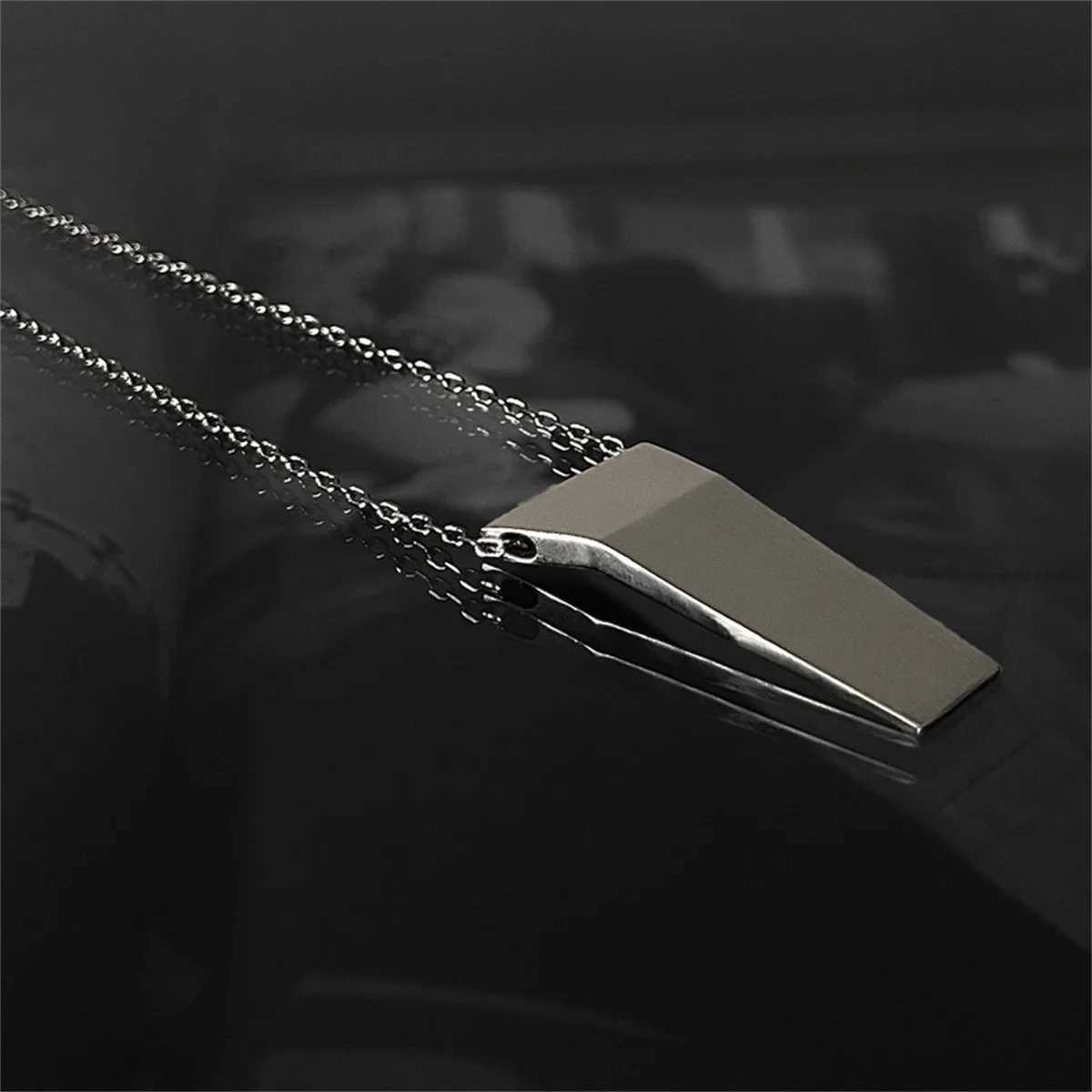 Geometric Split Tooth Pendant NecklaceC250407