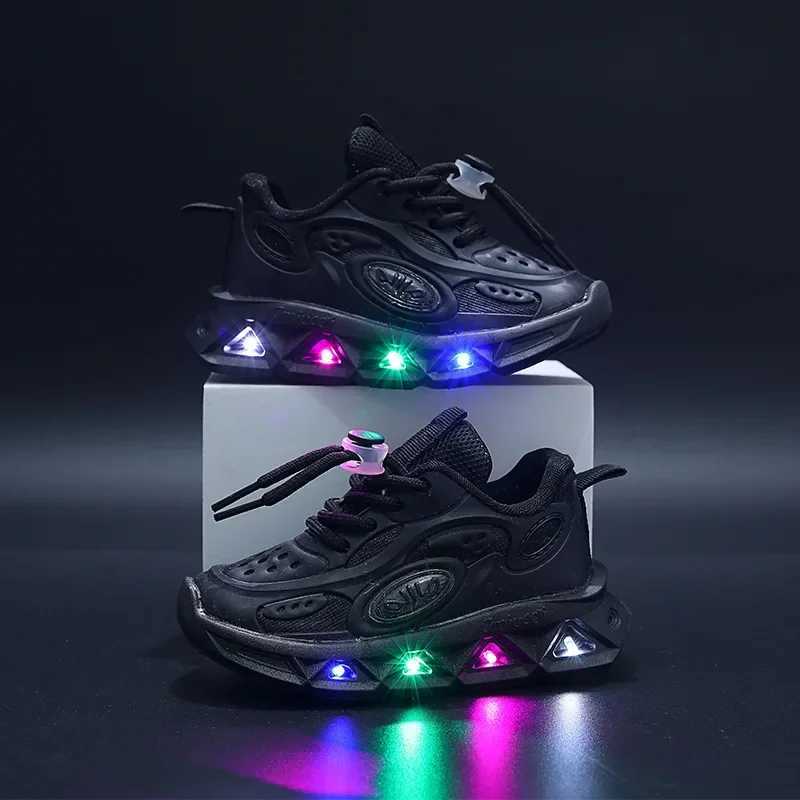 Baby Shoes 2023 Spring and Autumn New Boys and Girls Light Up Clumsy Sports Shoes Small and Medium sized Childrens Soft soled Baby Shoes W250407