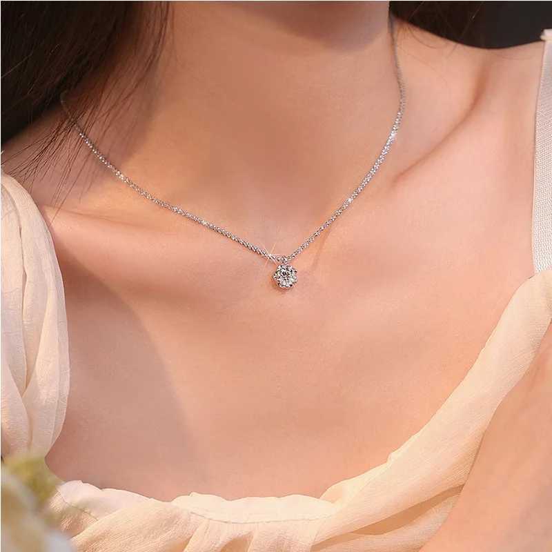 Sparkling Sterling Silver Necklaces Womens Fashion Versatile Chain Clear Zircon Pendant Clavicle O-Chain Necklace for WomenC250407