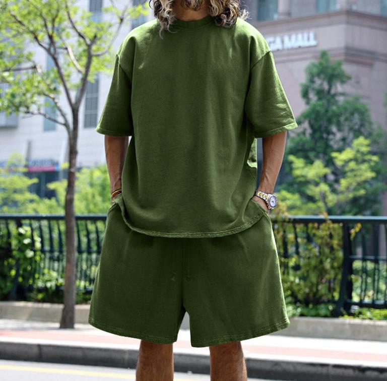 Crossing the border between Europe and United States with casual mens clothing in solid color loose short sleeved simple street trend style set 250326